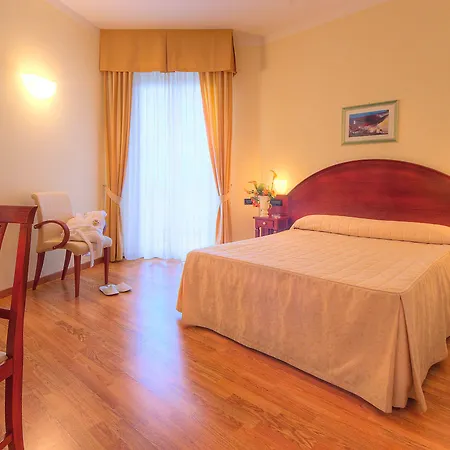 Recina Hotel