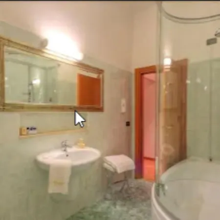 Отель Recina Мачерата